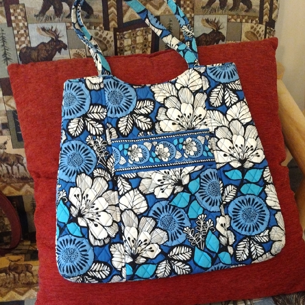Vera Bradley Large TFloral Blue Tote Bag